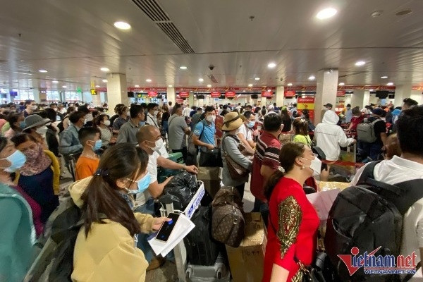 Khắc phục lỗi hệ thống check-in của Vietjet tại sân bay Tân Sơn Nhất