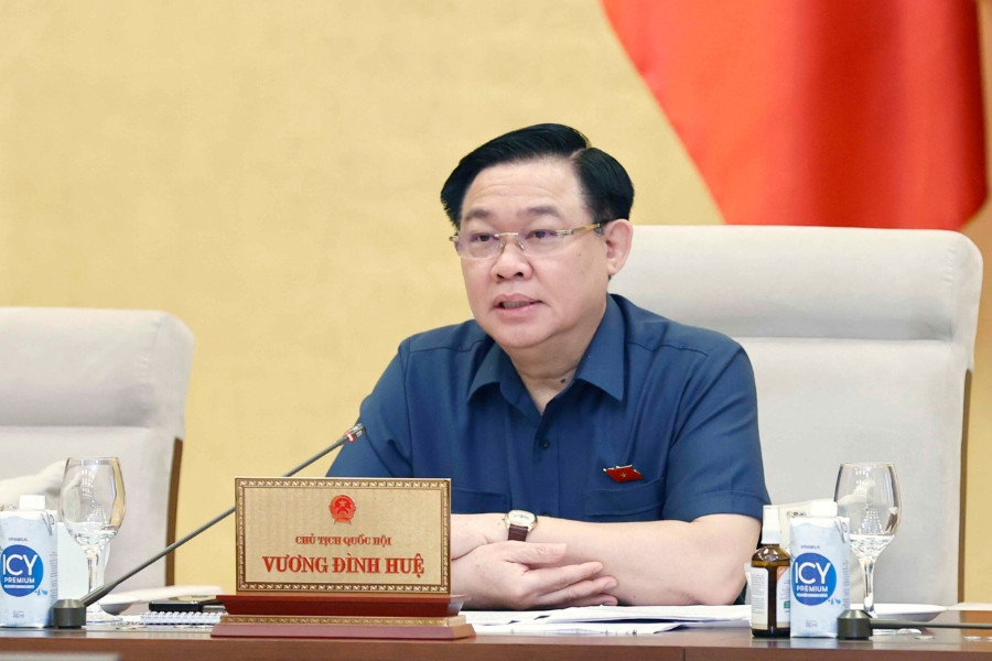 Chủ tịch Quốc hội: Bố trí ngân sách tăng lương cho cán bộ, công chức trong năm 2023