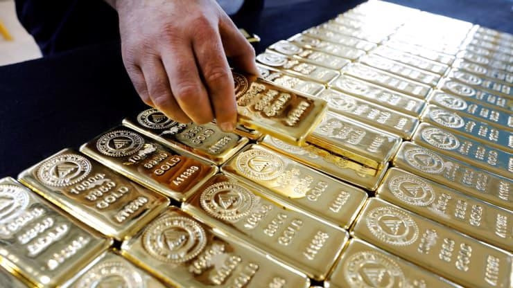 Gold increases for the 4th week in a row, contains many risks