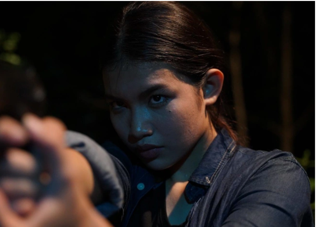 Nữ trinh sát Ê-đê đang gây sốt trong Bão Ngầm là ai? - 1