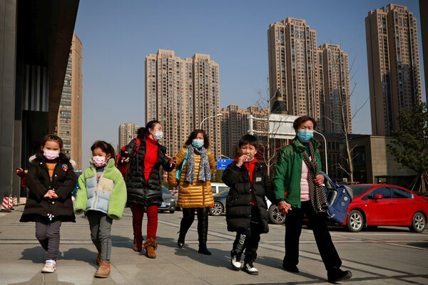 nhot con trong chuong anh 2