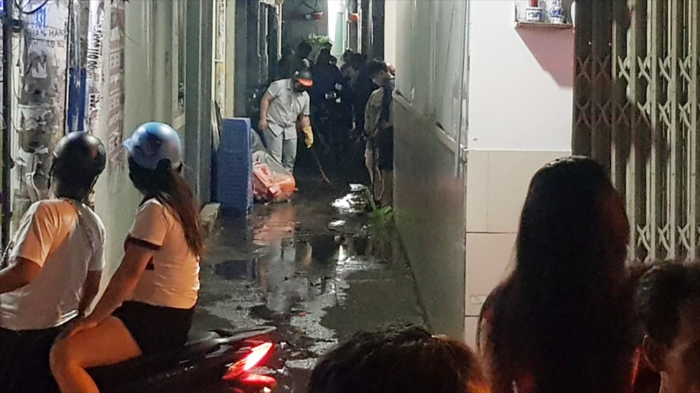 The young man who stirred up the anniversaries was stabbed to death by an elderly woman in Ho Chi Minh City
