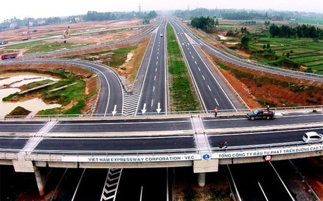 Trình Quốc hội 3 dự án cao tốc hơn 84.000 tỷ, làm trong ba năm