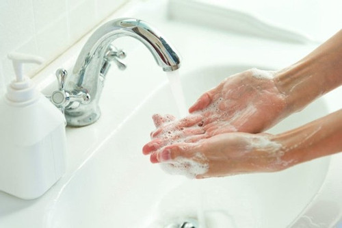 Bộ Y tế thu hồi loạt dung dịch rửa tay sát khuẩn kém chất lượng