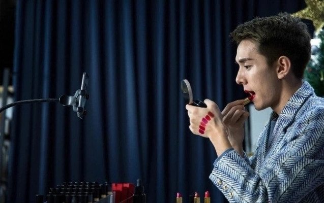 ‘Ông hoàng son môi’ biến mất trong đợt mua sắm 618