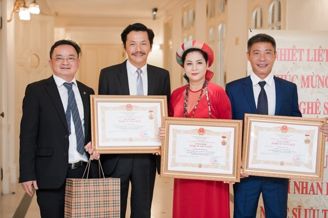 Nghệ sĩ Việt Nam có những trách nhiệm xã hội nặng nề