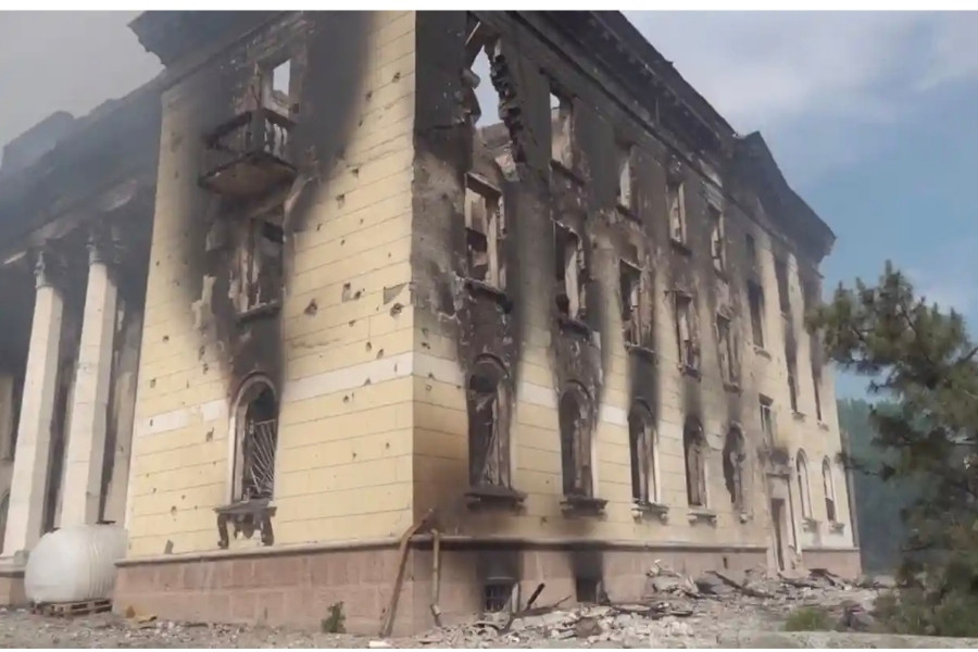 Ukraine tuyên bố đẩy lùi tàu chiến Nga, chiến sự thay đổi từng giờ