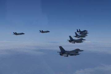 Mỹ-Hàn tập trận trên không gần Triều Tiên