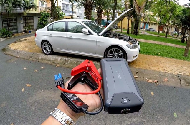 Cách khởi động xe khi bị hết ắc quy ảnh 1