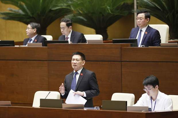 Finance Ministry to propose further fuel duty cut hinh anh 1
