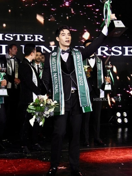 Phi Viet crowned Mister National Universe 2022