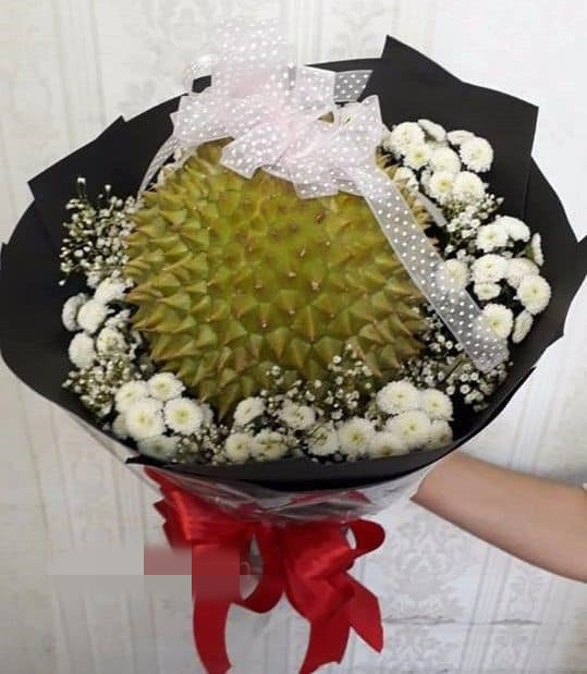 Bó hoa sầu riêng tiền triệu gây sốt “chợ mạng” có gì đặc biệt? - Hình 7 Bo hoa sau rieng tien trieu gay sot “cho mang” co gi dac biet?-Hinh-7