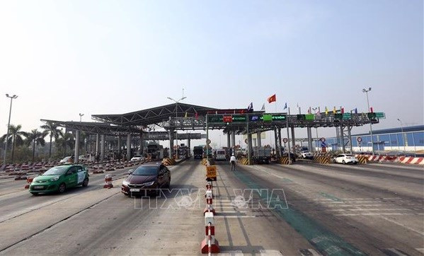 ETC system to be installed in all expressway lanes by July 31: Minister hinh anh 1