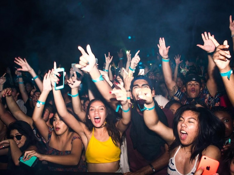 Từ tuổi 30 trở đi, bạn nên từ bỏ 8 thói quen này ngay - Ảnh 2.