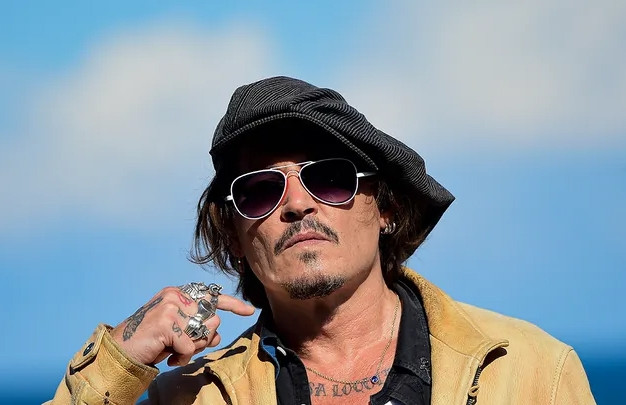 Johnny Depp continues to appear in court