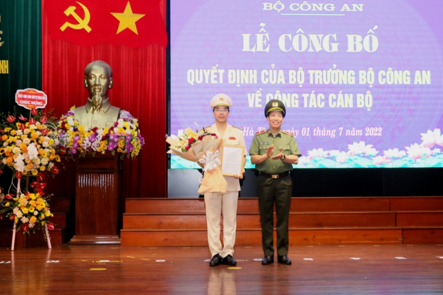 Thượng tá Nguyễn Hồng Phong làm Giám đốc Công an Hà Tĩnh
