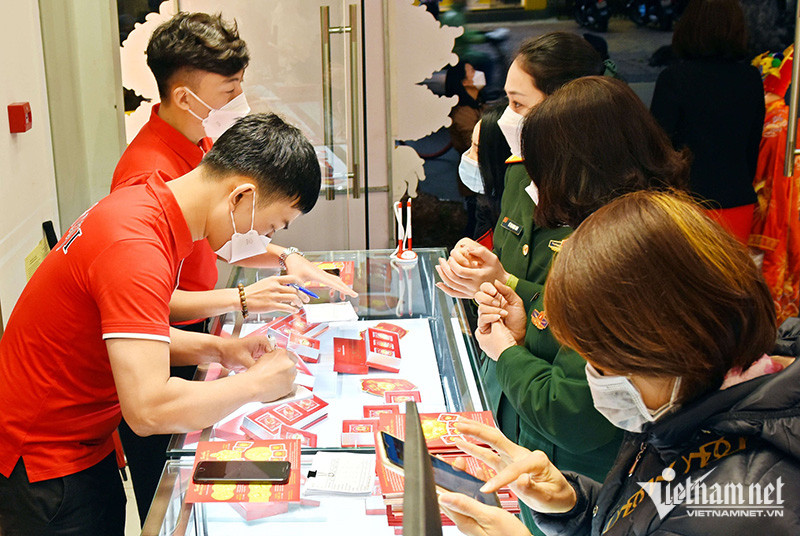 giao-dich-mua-ban-vang