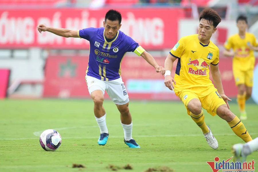 V-League 2022 trở lại: Còn gì khi không có Quang Hải?