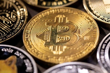 Bitcoin xuống dưới 19.000 USD, thị trường crypto chìm sâu vào khủng hoảng