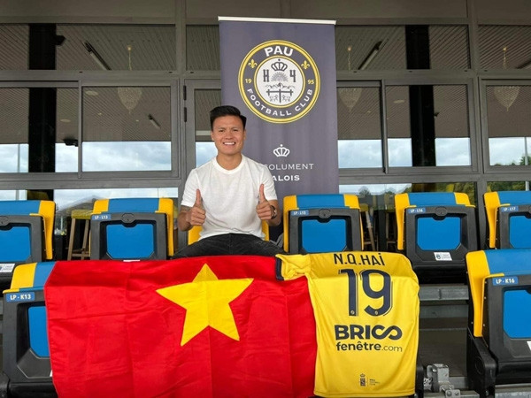 Quang Hai signs two-year deal with French side Pau FC