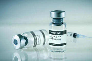 Bộ Y tế đề nghị 9 Bộ tổ chức tiêm vắc xin mũi 3-4 cho cán bộ, nhân viên