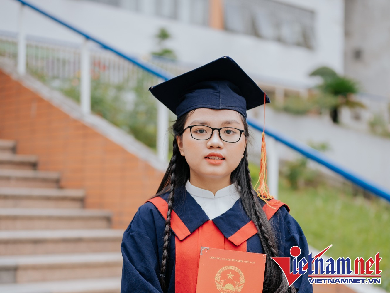 Nữ sinh đỗ thủ khoa 3 trường chuyên nổi tiếng Hà Nội