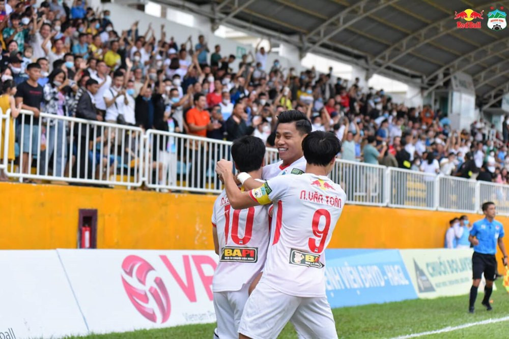 Video bàn thắng HAGL 1-0 Đà Nẵng: Người hùng Công Phượng