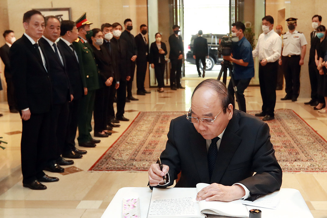 Chủ tịch nước, Thủ tướng tưởng niệm cố Thủ tướng Nhật Bản Abe Shinzo