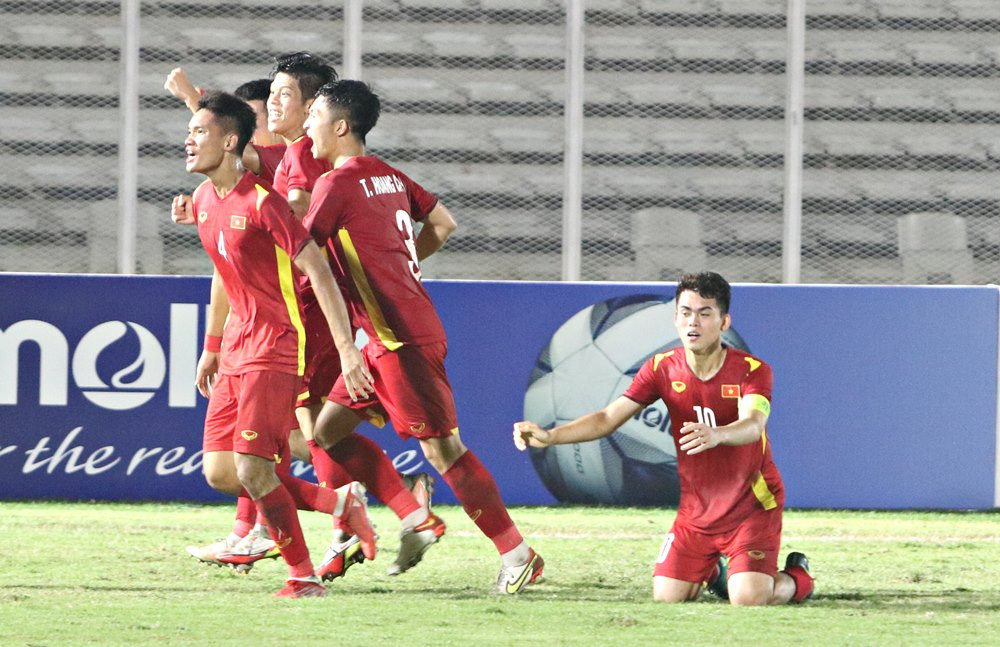 Xác định 2 cặp đấu bán kết U19 Đông Nam Á 2022