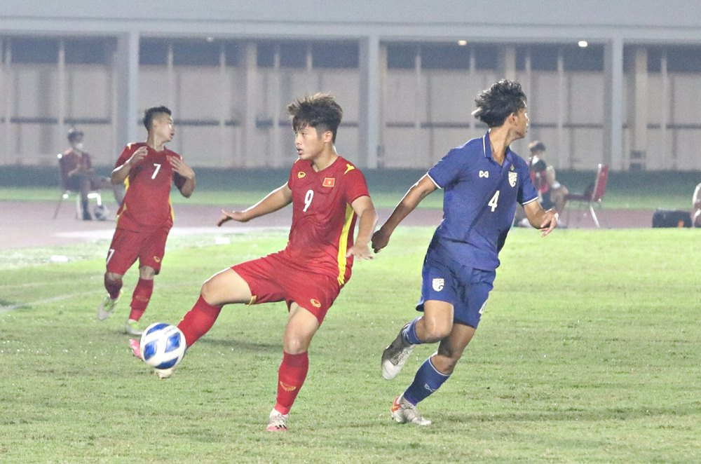 Kết quả bóng đá hôm nay 11/7: Xác định đối thủ của U19 Việt Nam ở bán kết