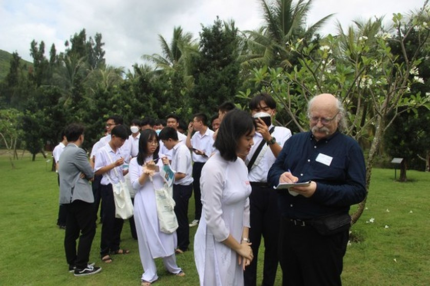 Nobel Prize laureate lights torch at int’l scientific conference in Quy Nhon ảnh 11