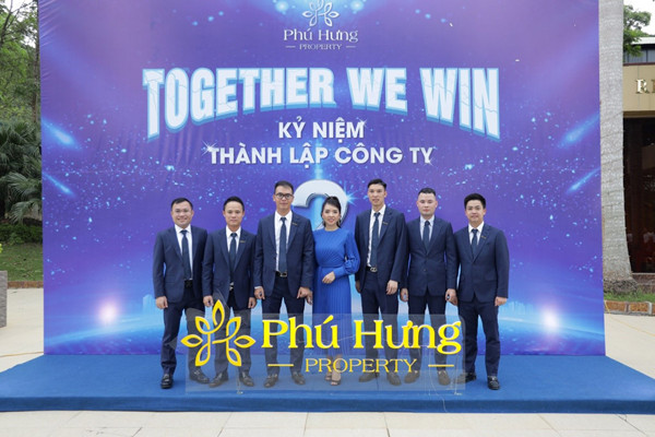 Phú Hưng Property - đại lý hạng Platinum top đầu của Vinhomes