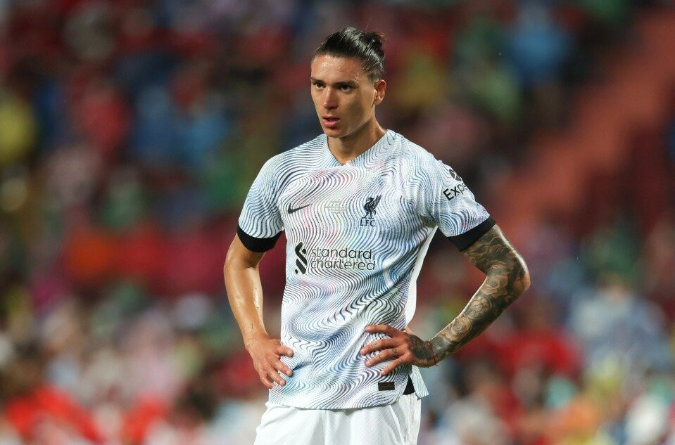Pha bỏ lỡ khó tin của tân binh đắt giá nhất Liverpool