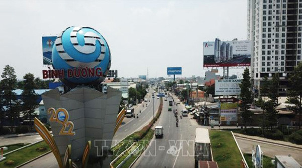 Toll fees cut on Highway 13 in Binh Duong