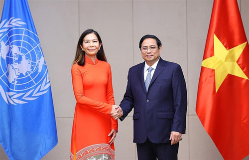 PM receives newly-appointed UN Resident Coordinator in Vietnam