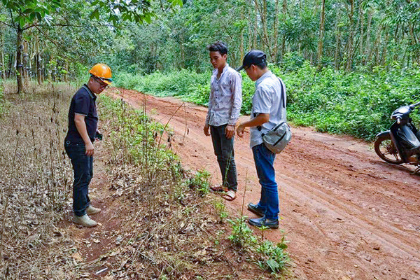 Tạm giữ nghi can đốt bé trai 8 tuổi bỏng 2 chân