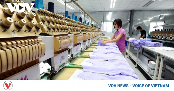 Vietnam slips into US$1.8 bln trade deficit with CPTPP market