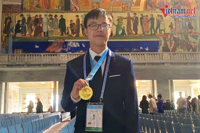 Phạm Việt Hưng: Từ giải Nhì quốc gia đến huy chương Vàng toán quốc tế