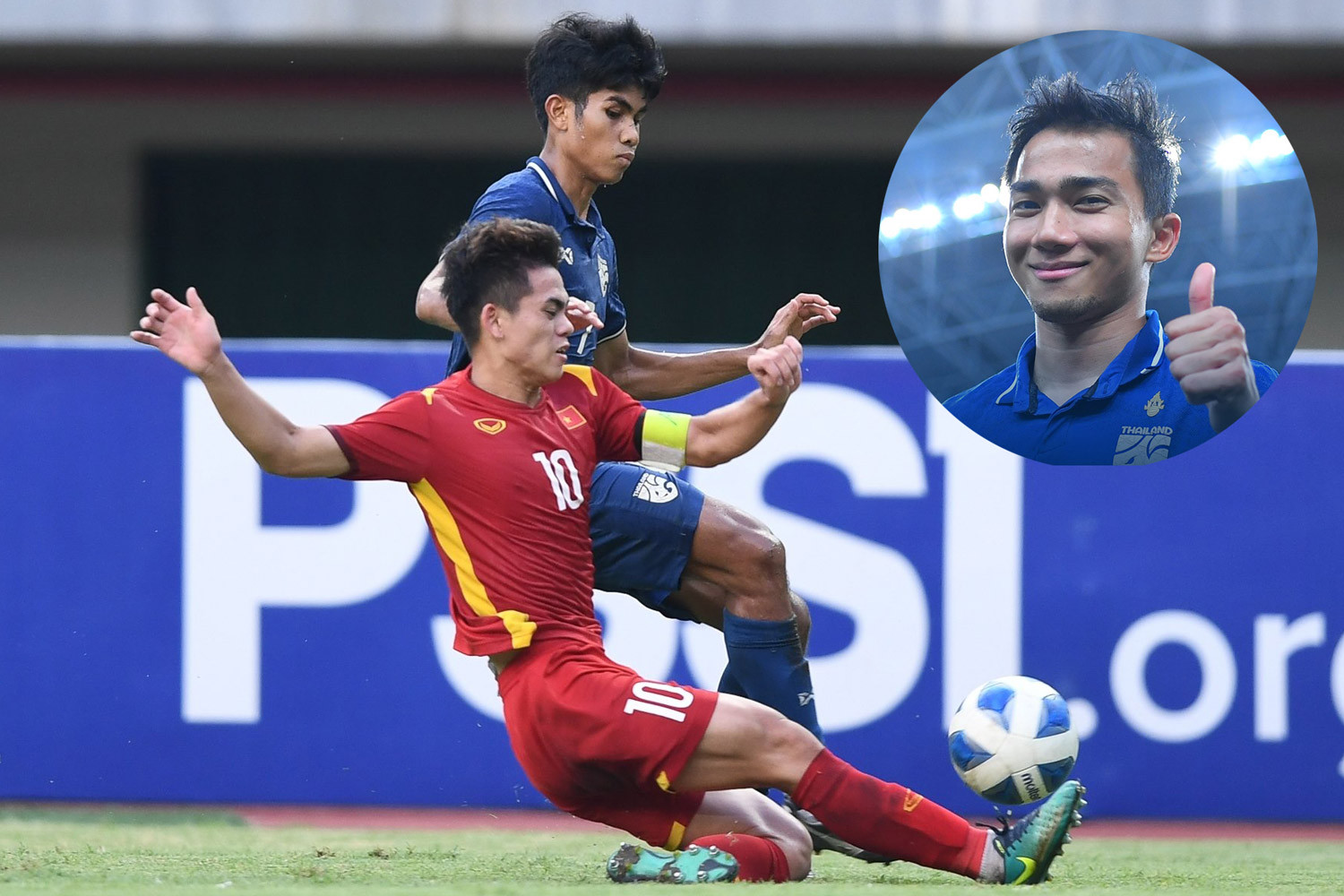 Messi Thái an ủi đàn em sau trận thua U19 Việt Nam