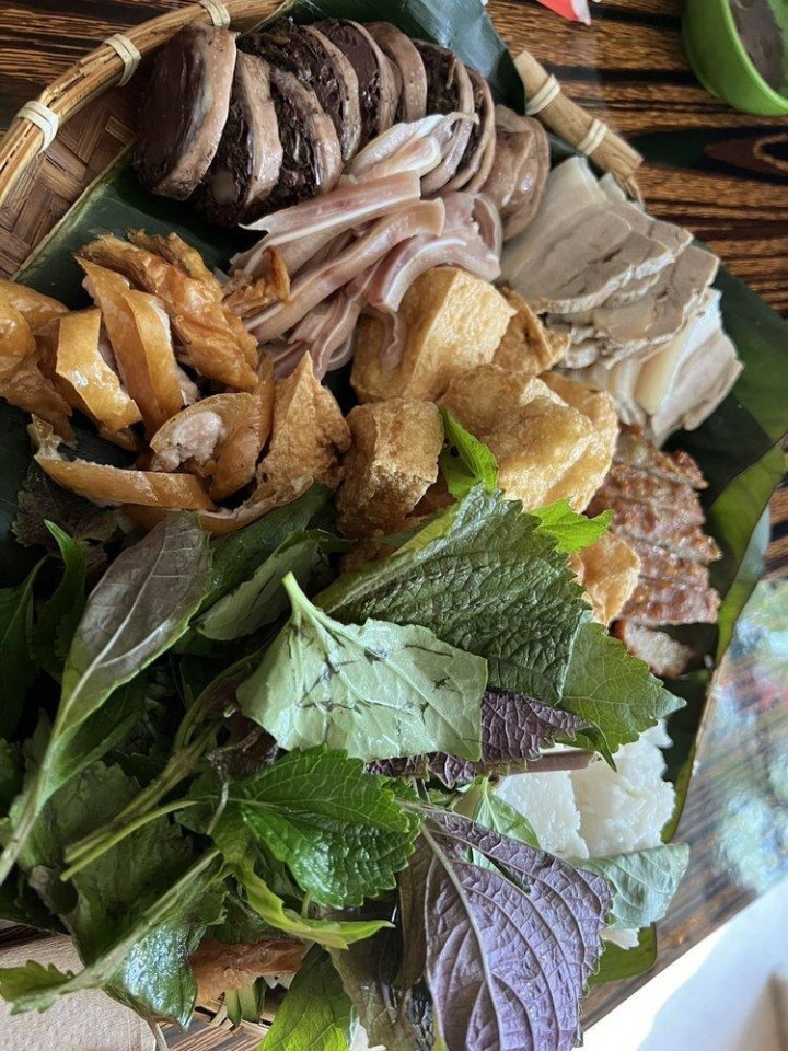 Bún đậu mắm tôm ở New York: ‘Mùi rất ghê, nhưng ăn rất phê’ - 4