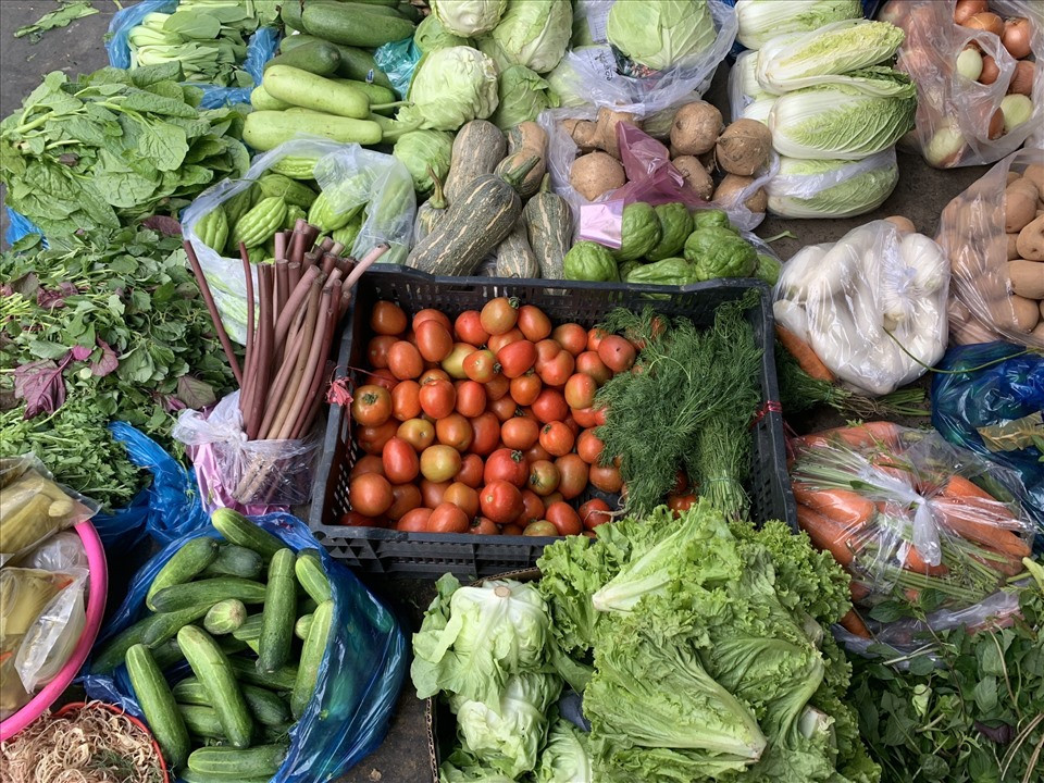 ‘Choáng’ với độ an toàn thực phẩm chợ đầu mối: Có đủ thuốc trừ sâu, kim loại nặng