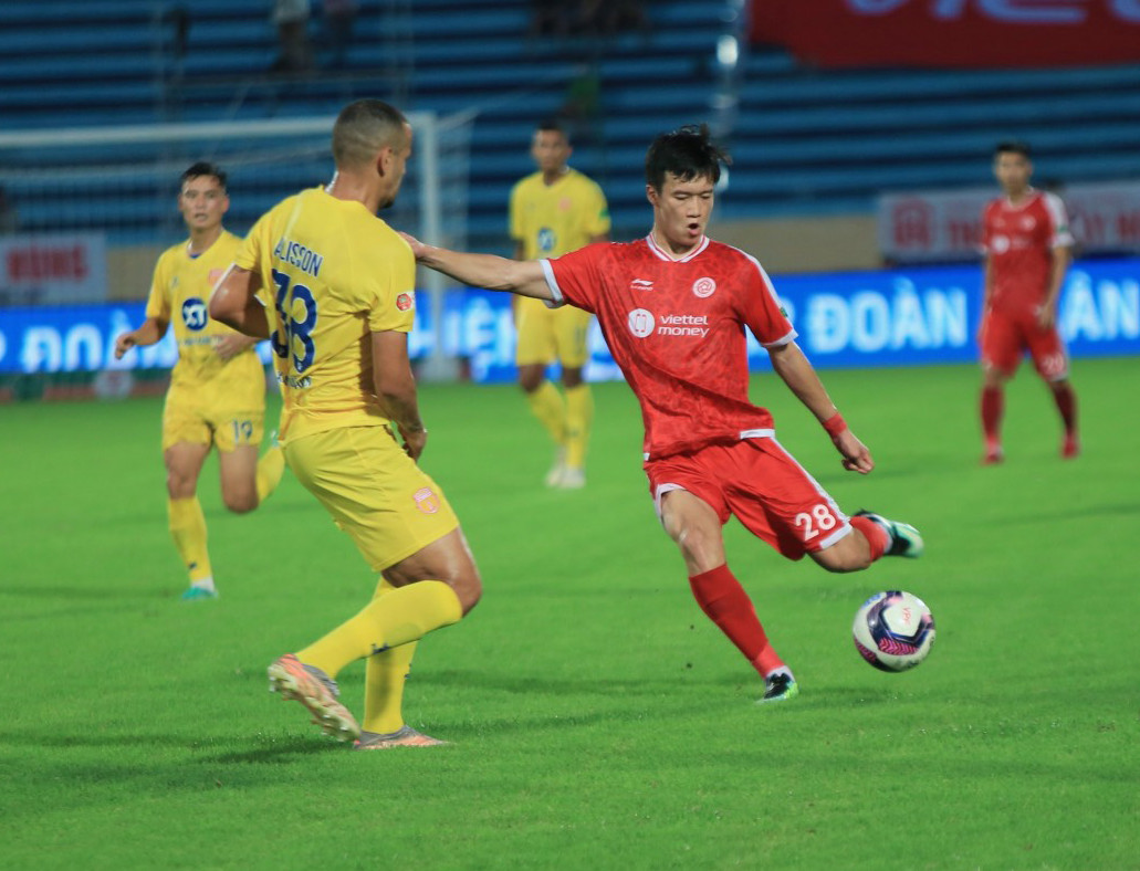 Video bàn thắng Nam Định 1-0 Viettel: Sai lầm của sao U23 Việt Nam