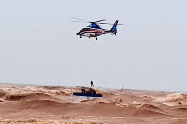 Bình Thuận hỏa tốc xin trực thăng hỗ trợ tìm kiếm ngư dân mất tích