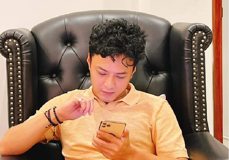 Hồng Đăng khóa trang cá nhân hàng trăm nghìn người theo dõi