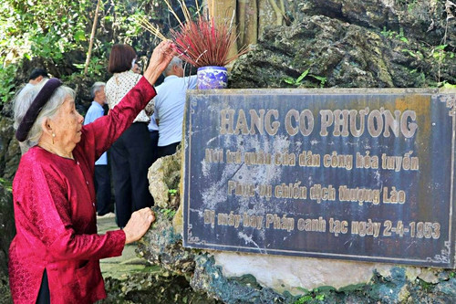 Về thăm hang Co Phương, nhớ huyền thoại 11 dân công hỏa tuyến