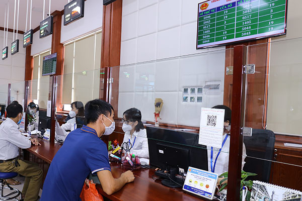 Thái Nguyên sẽ giảm 50% lệ phí khi người dân dùng dịch vụ công trực tuyến toàn trình