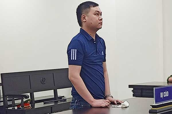 Nhân viên ngân hàng tham ô chiếc ô tô Porsche Macan