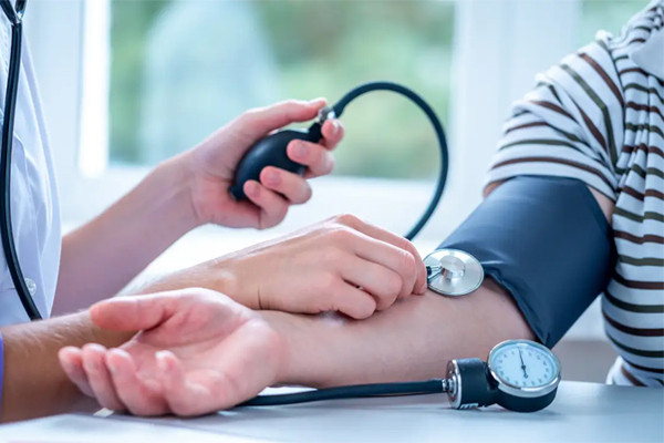 Ba bộ phận đau mỏi cảnh báo huyết áp cao nghiêm trọng