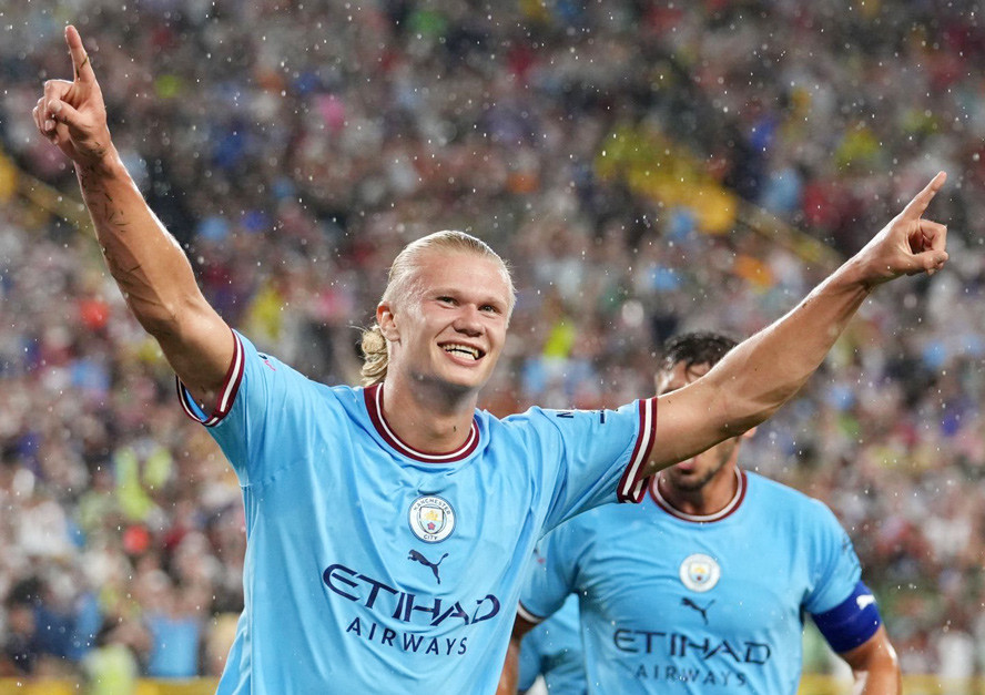 Haaland 'mở tài khoản', Man City đả bại Bayern Munich