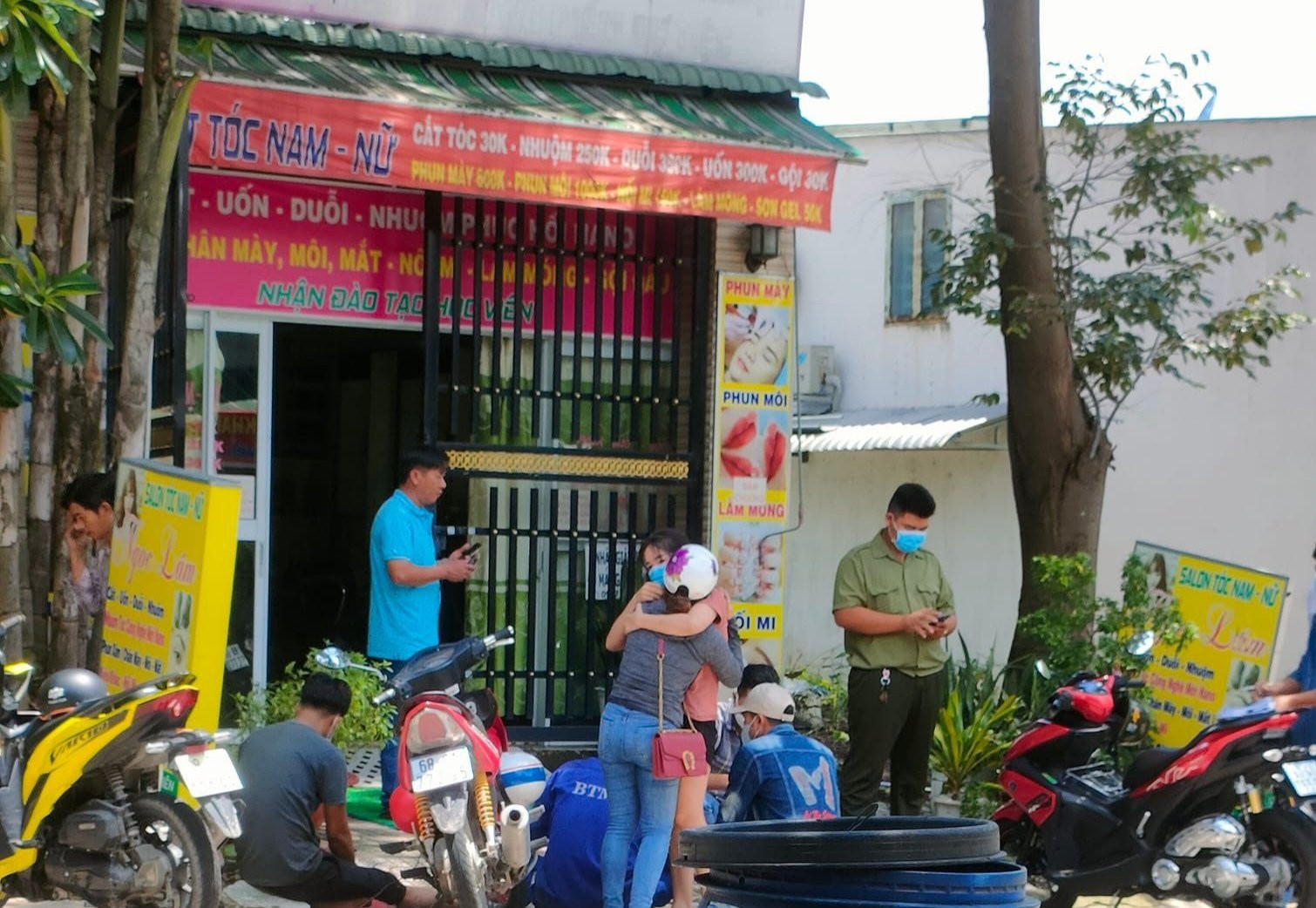 6 người chết trong nhà ở Bình Dương nghi do ngạt khí từ máy phát điện - VietNamNet